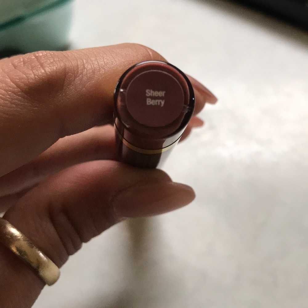 Sheer Berry Lipsense